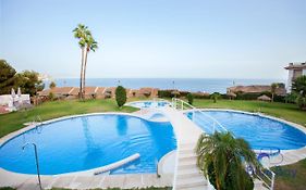 Aqua Marina One Bed Apartment By The Sea